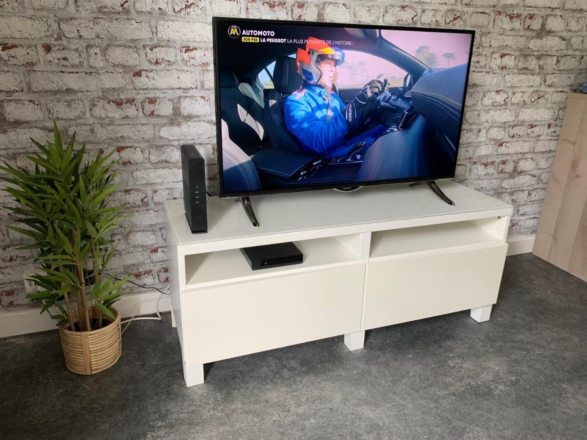 Appartement Tout Confort Dans Une Residence Calme Givet Luaran gambar