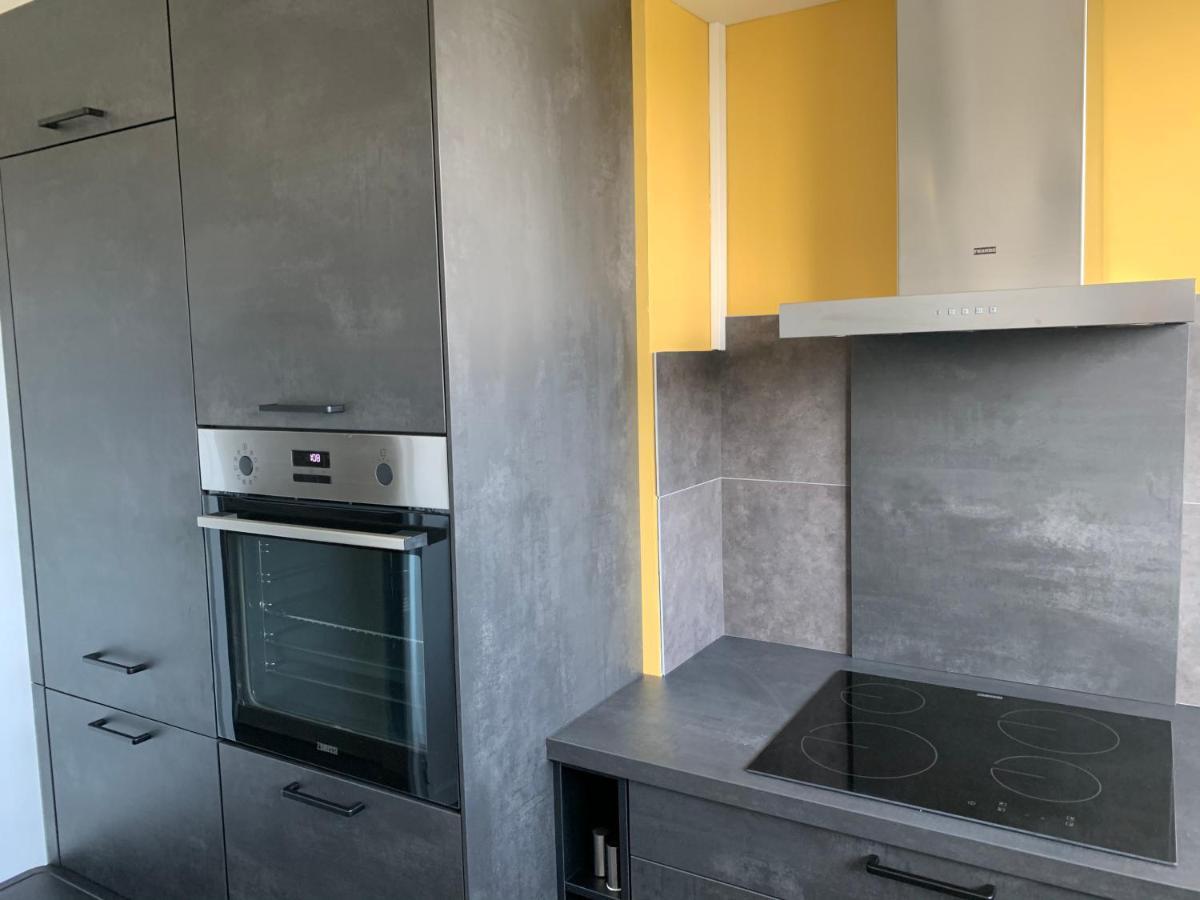 Appartement Tout Confort Dans Une Residence Calme Givet Luaran gambar
